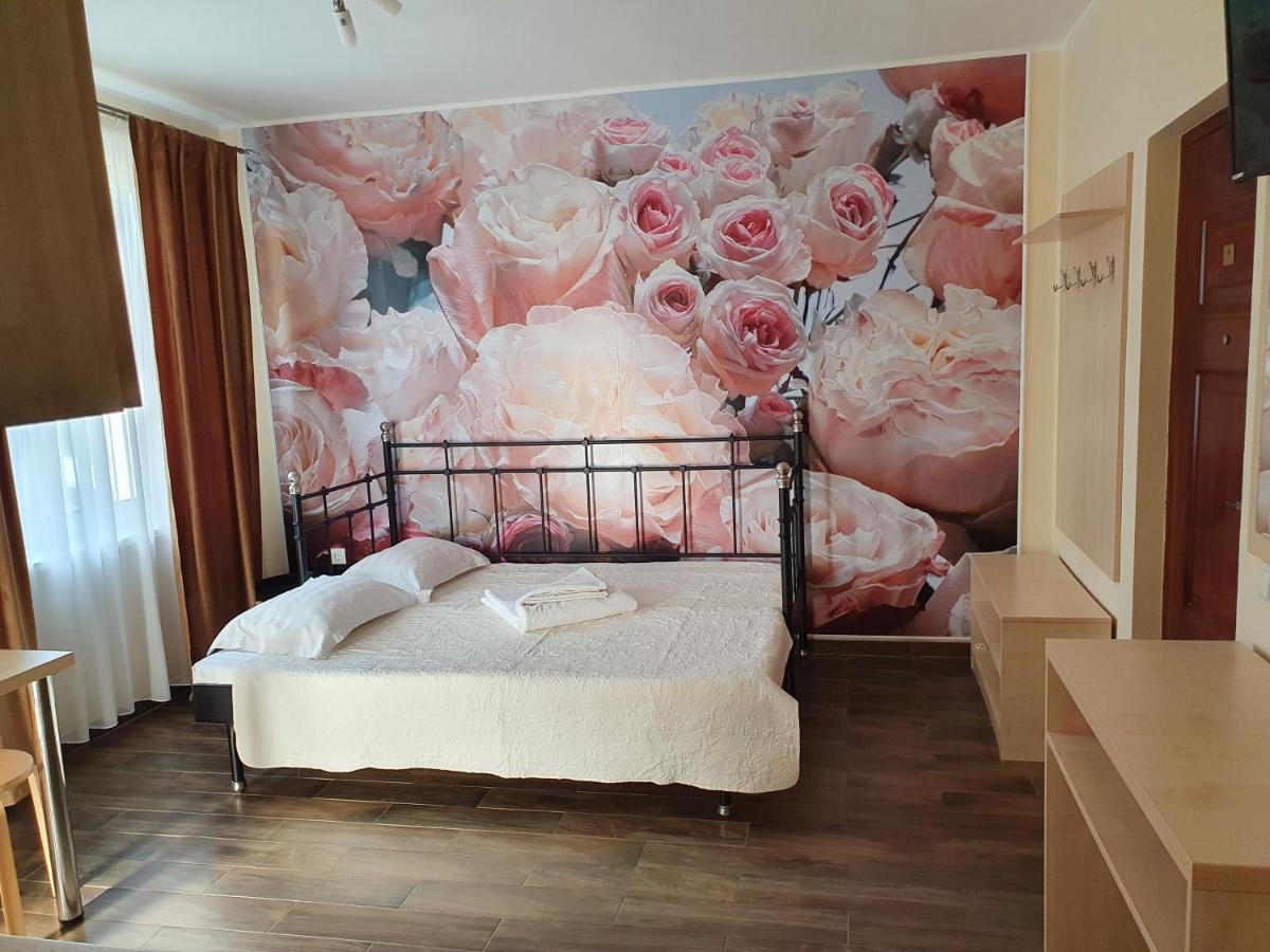 Vila Pacific Costinesti Exteriör bild
